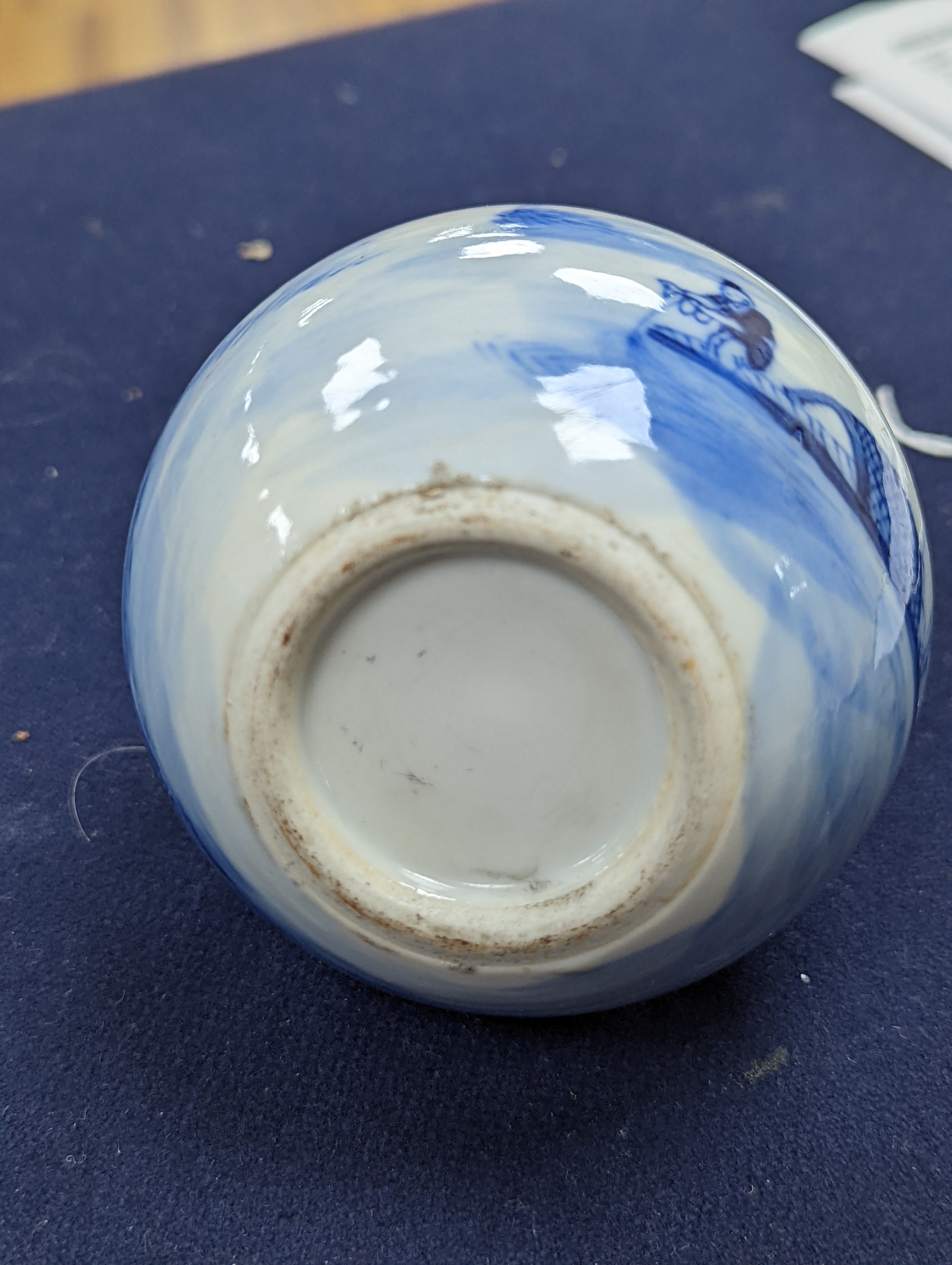 Chinese blue and white bottle vase 16cm
